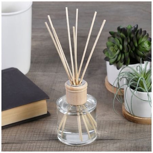 Natural Reed Diffuser with Wooden Cap HONEY & VANILLA scent - Picture 1 of 3